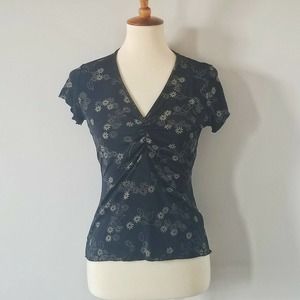 Briggs New York Gold Floral Embroidered Top